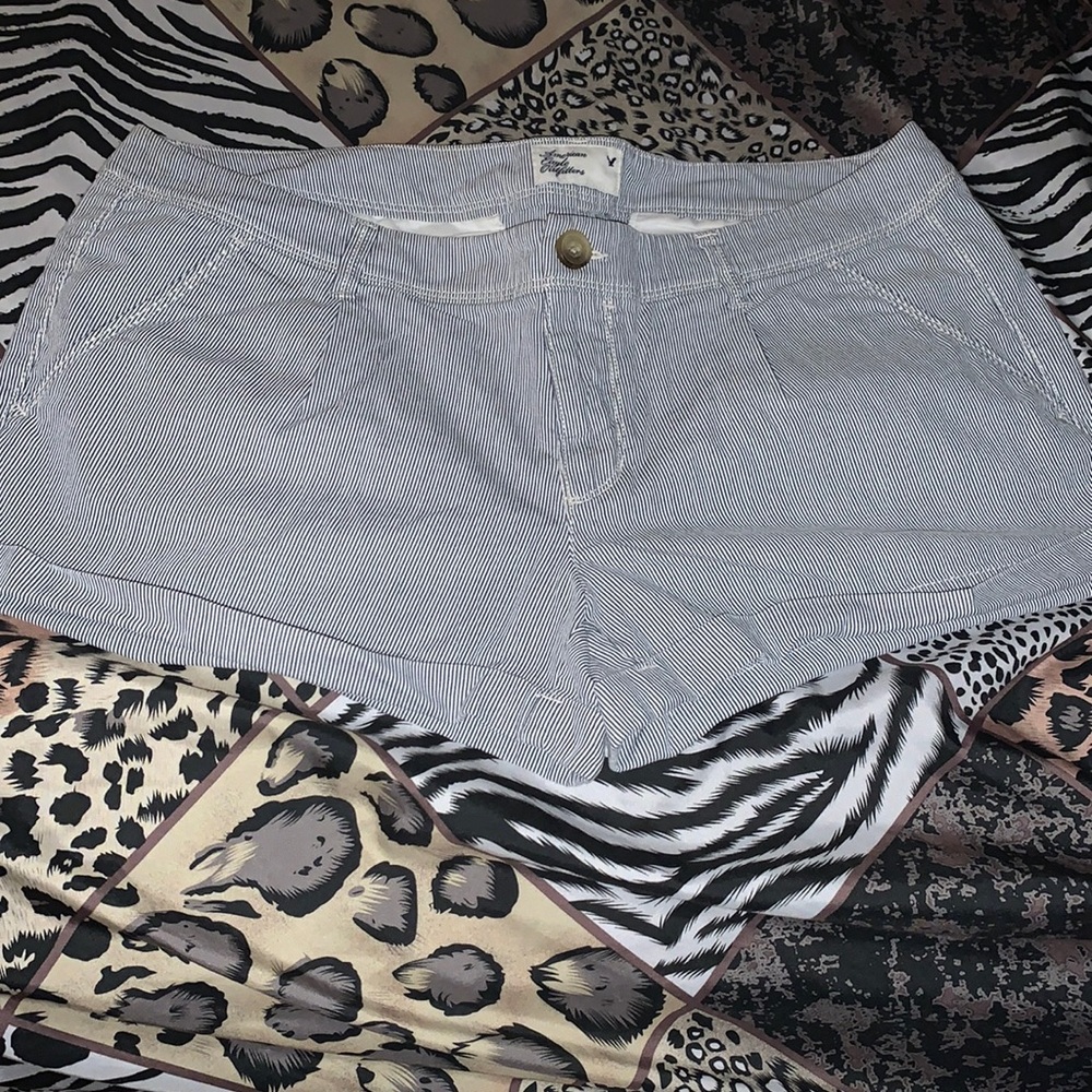 American Eagle Blue and White Pin Stripped shorts